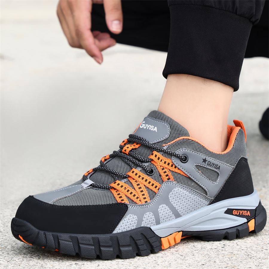 Hiker-Style Low Safety Shoe model 1105 in use, view 2