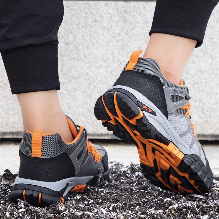 Hiker-Style Low Safety Shoe model 1105 in use, view 3