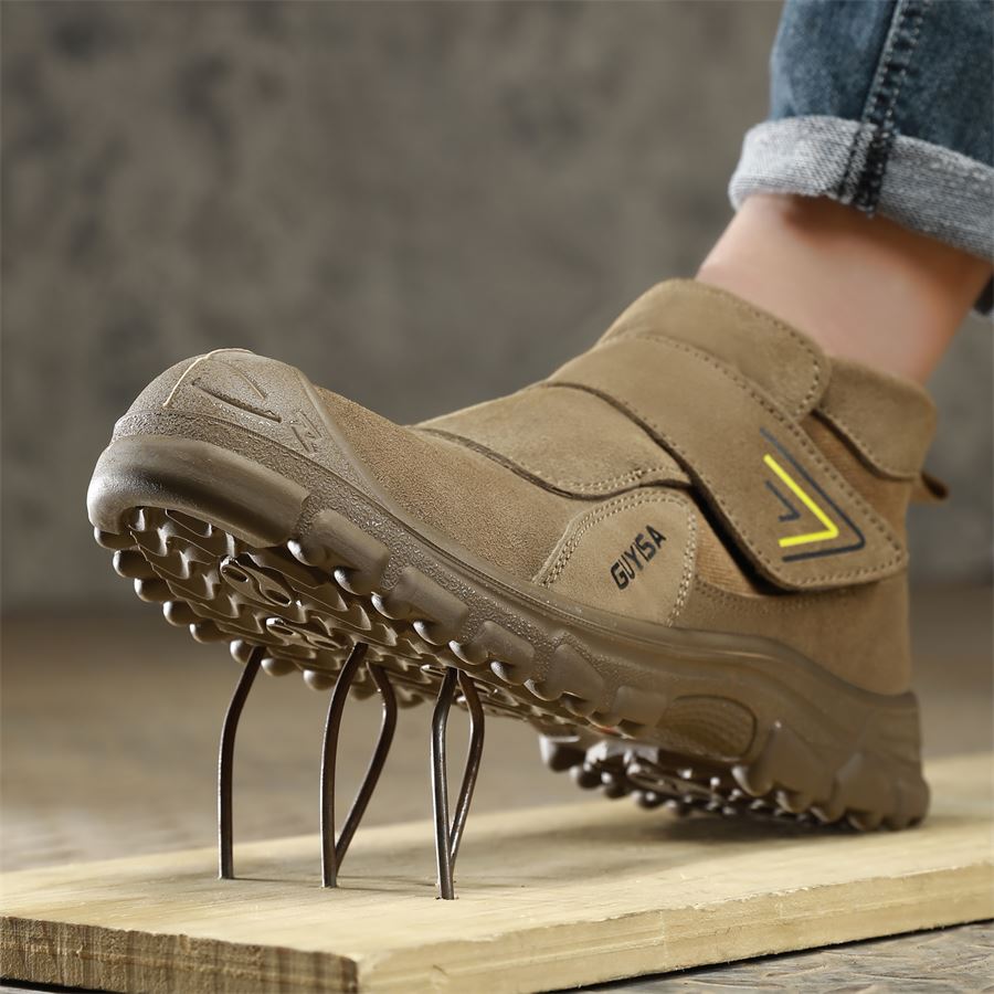 Hook-and-Loop Welding Safety Shoe model 3027 in use, view 3