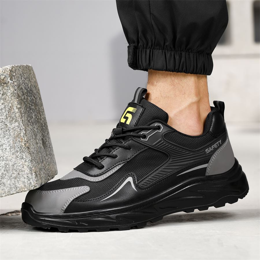 Sporty Low-Cut Safety Sneaker model 5001 in use, view 6