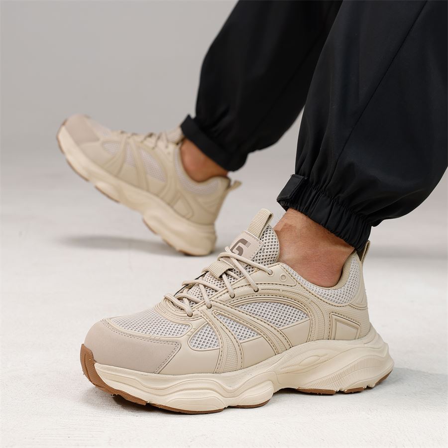 Chunky Mesh Safety Sneaker model 5008 in use, view 6