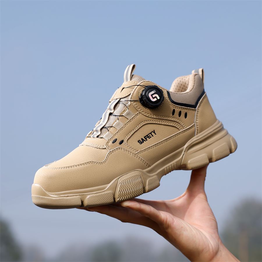 Rotary-Lace Low Safety Shoe model F055SL in use, view 2